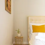 Art Deco Elegance Apartment